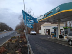 La policía busca al ladrón que robó cigarrillos y dinero efectivo de una gasolinera en Wading River