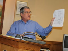 Después de mudarse a otro estado, la junta municipal se cuestiona si el director de la Agencia de Desarrollo Industrial de Riverhead sigue estando elegible para ocupar el cargo