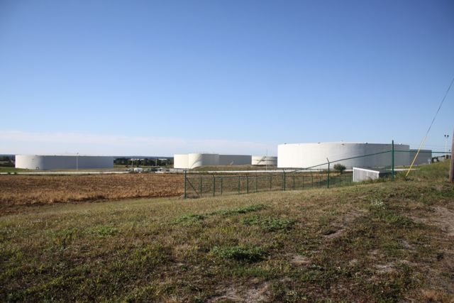 2014_09_2014_0917_northville_tanks